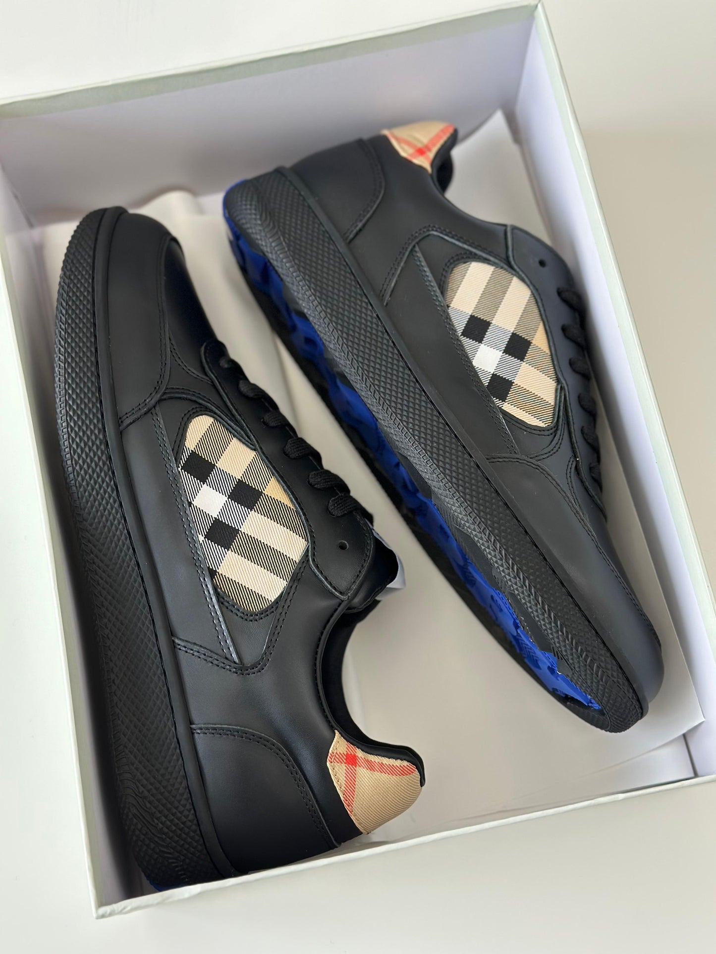 Burberry Check | Black