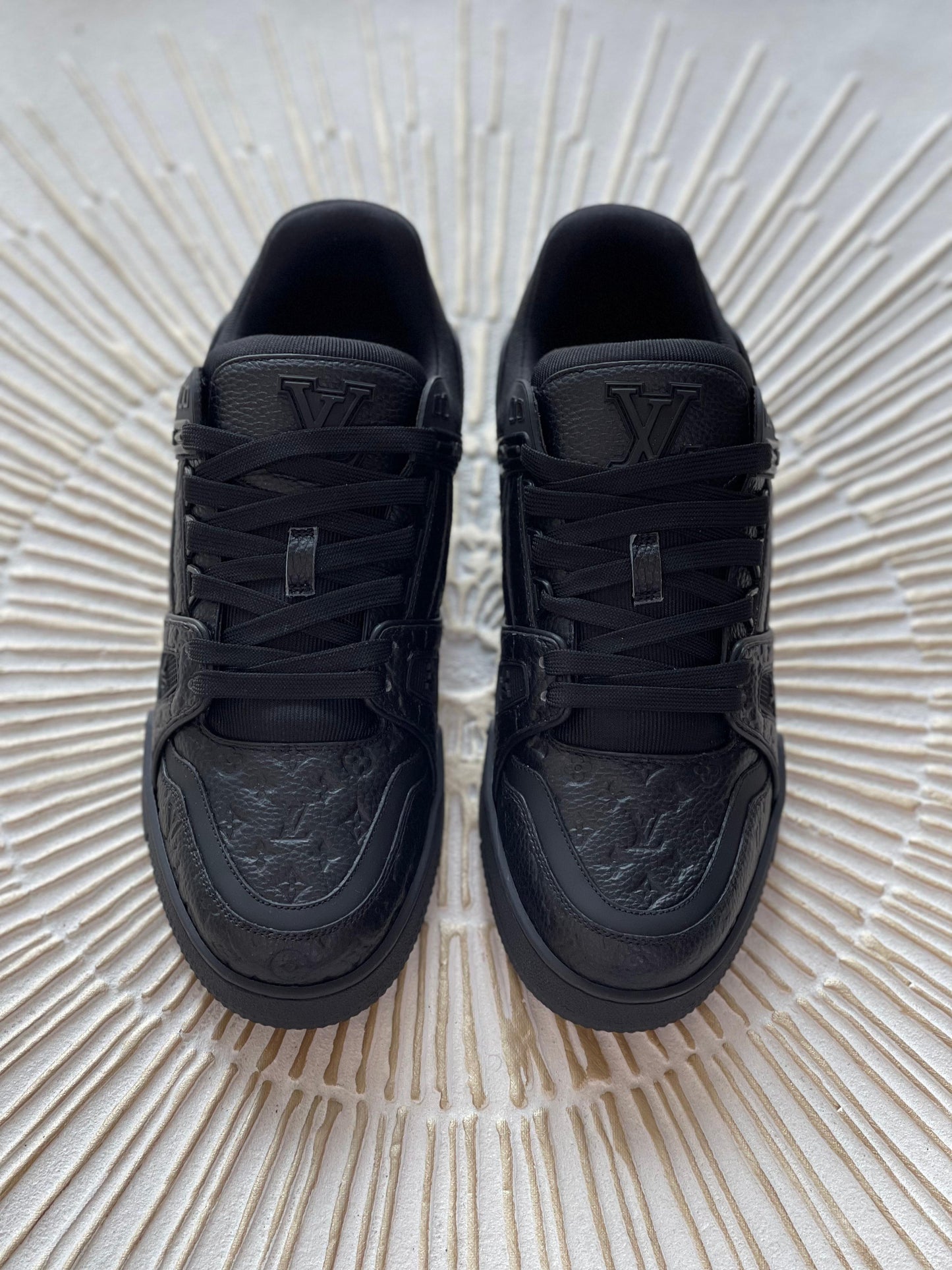 Louis Vuitton Trainer | Triple Black