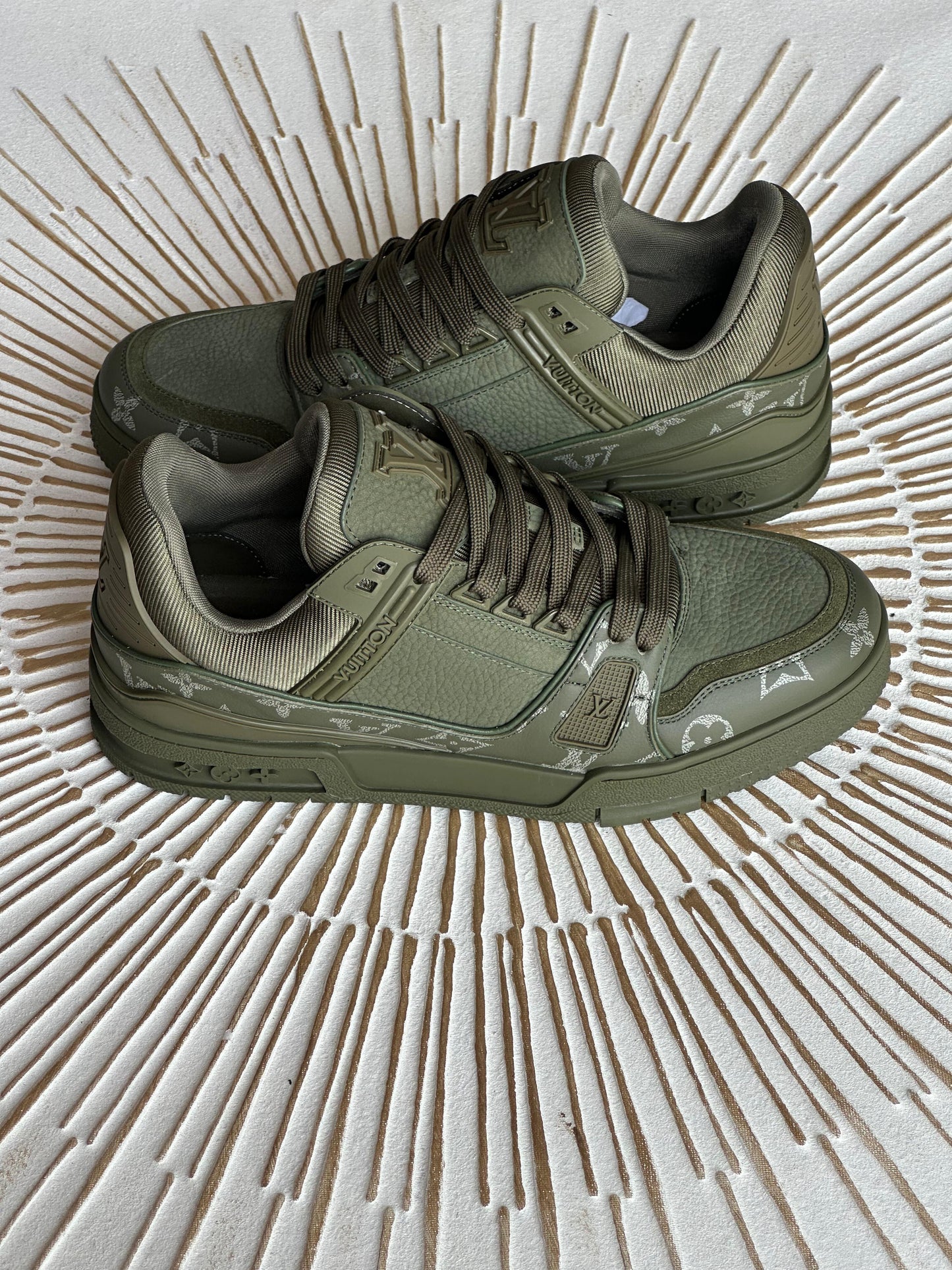 Louis Vuitton Trainer | Green Calf Leather