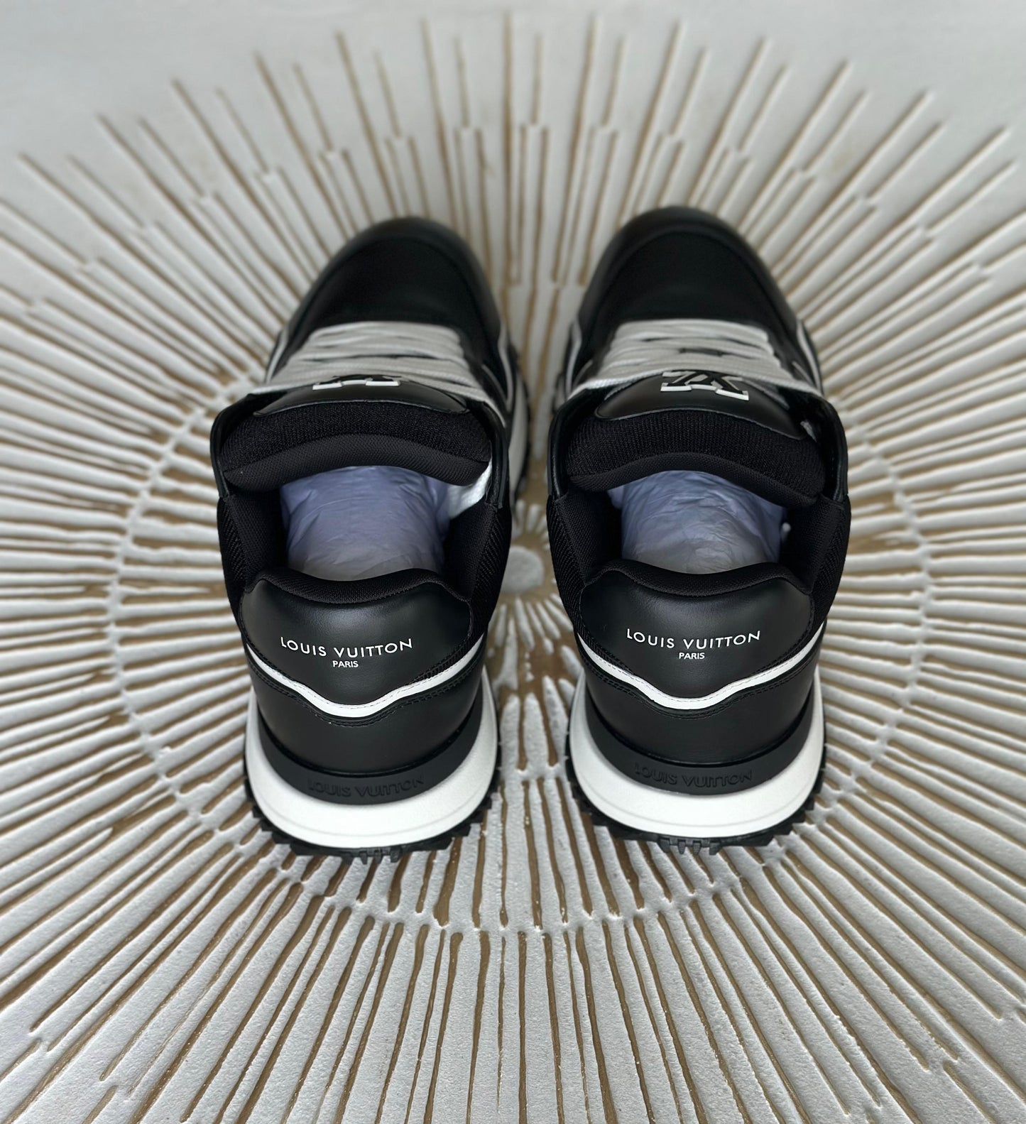 Louis Vuitton Run Away | Black