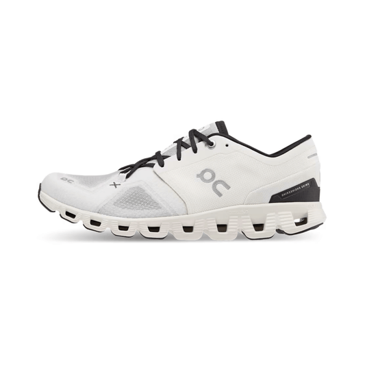 On Cloud X 3 | White/Black
