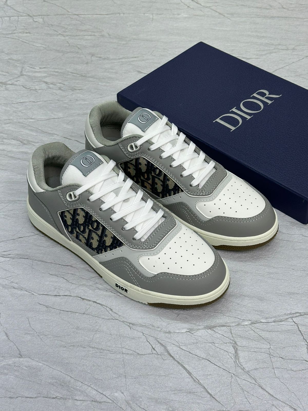 Dior B27 Uptown | Gray