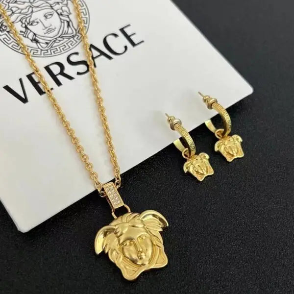 VERSACE