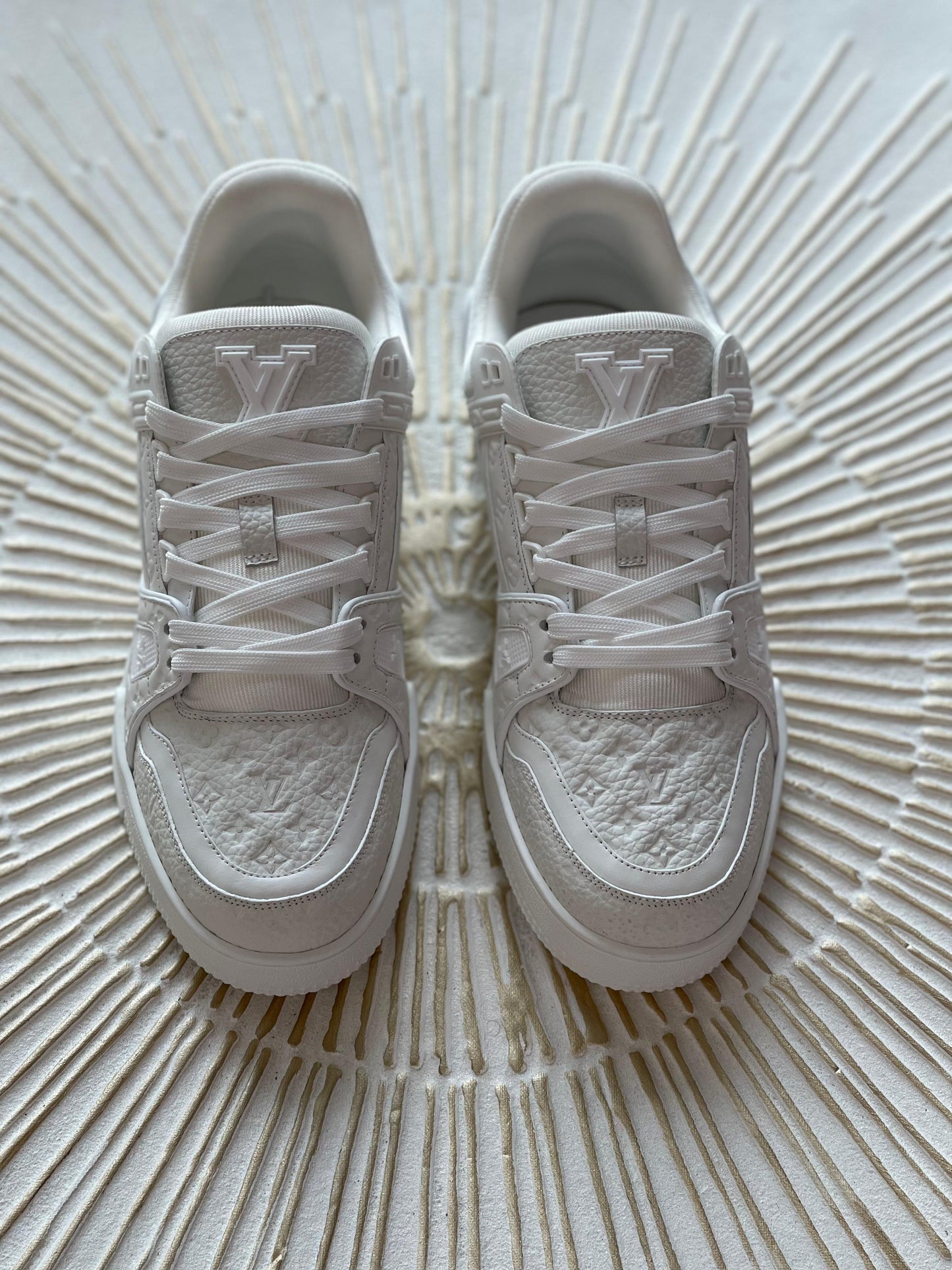 Louis Vuitton Trainer | White Monochrome