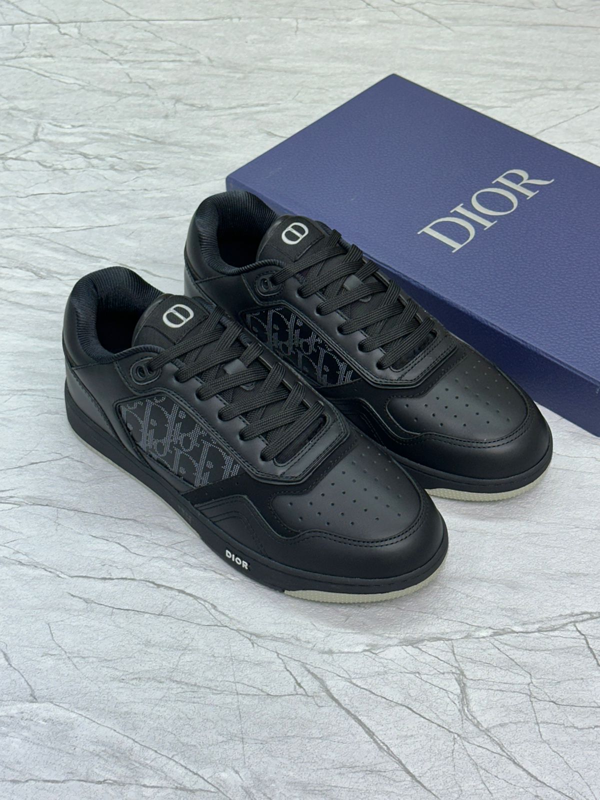 Dior B27 | Black Calfskin