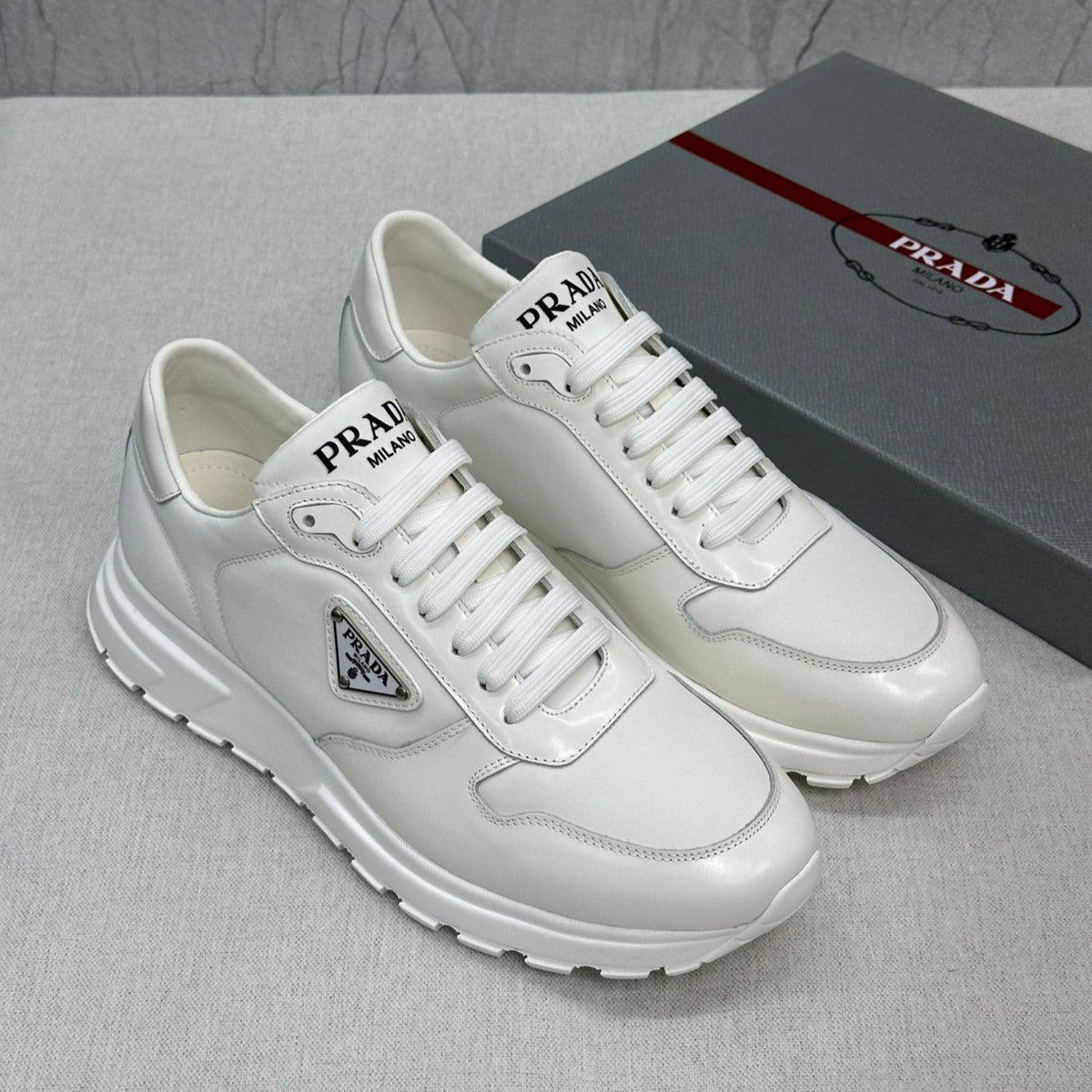 Prada PRAX 01 | White