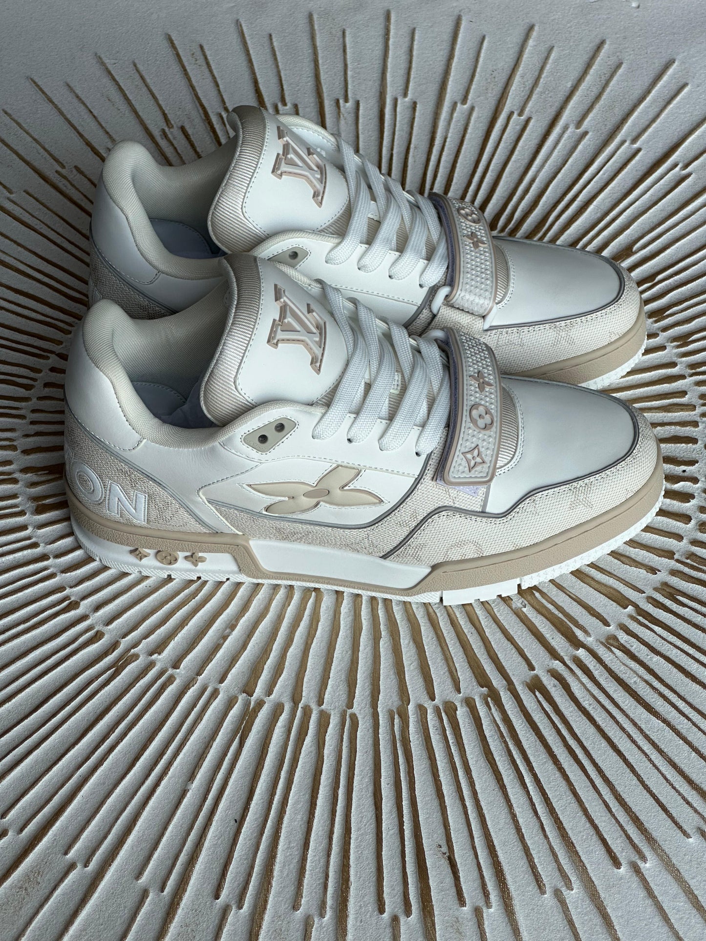 Louis Vuitton Trainer | Beige Calf Leather