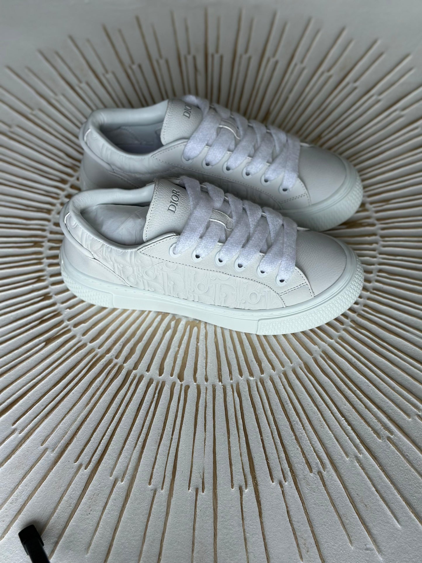 Dior B33 Spin | White Calfskin