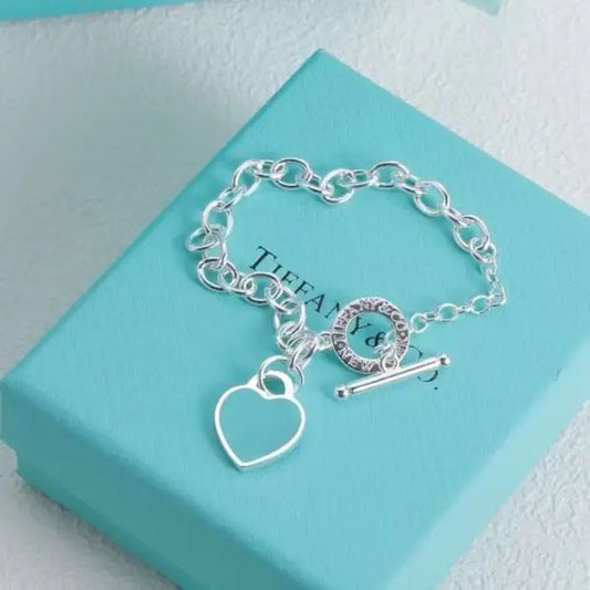 TIFFANY & CO