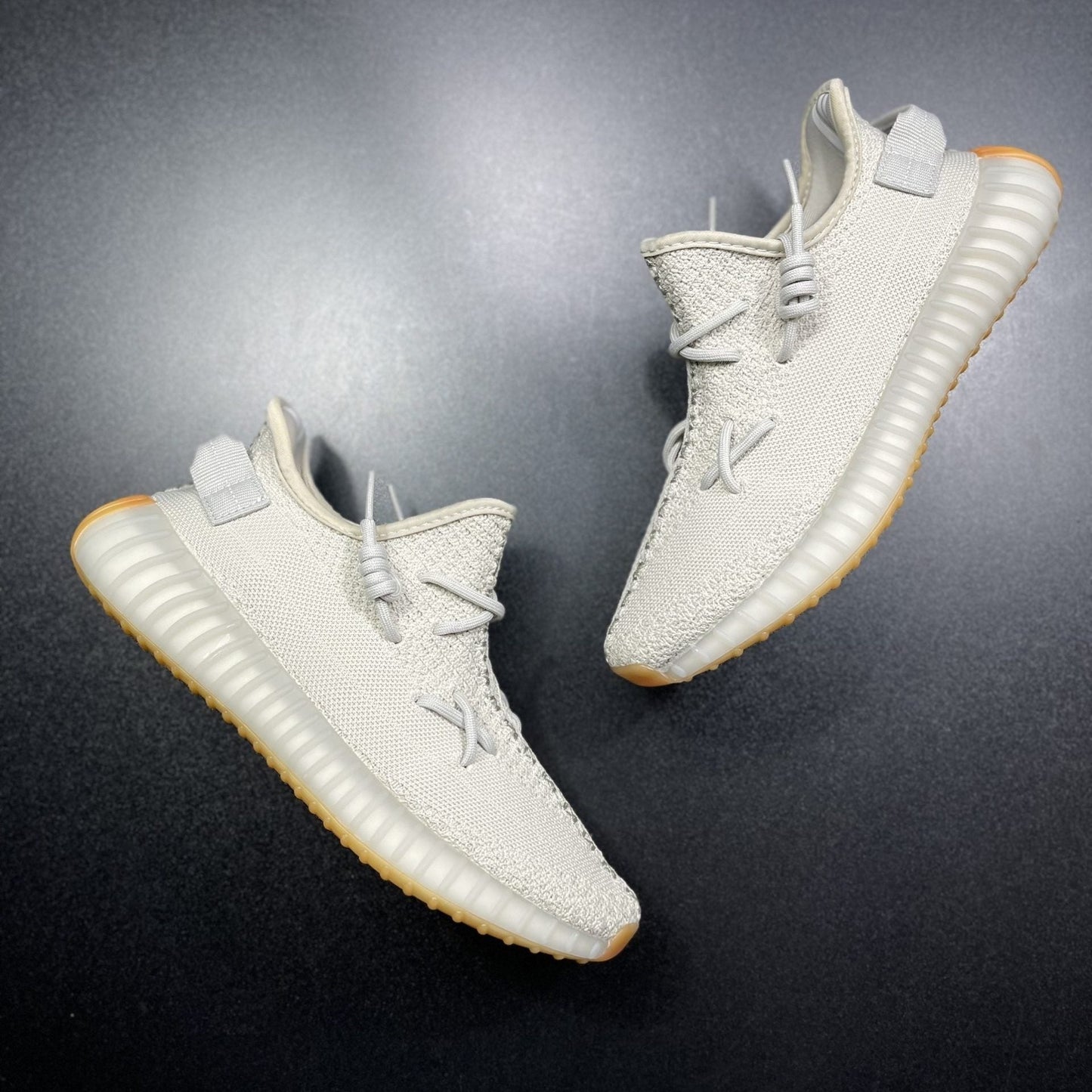 Adidas Yeezy 350 V2 | Sesame