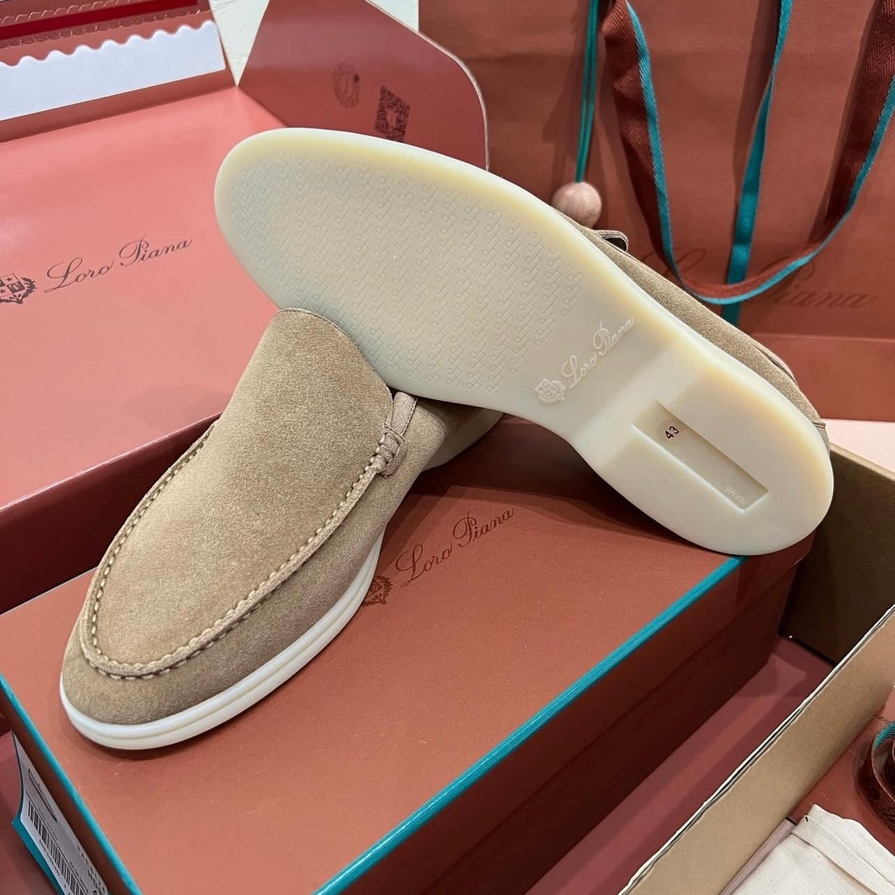 Loro Piana Summer | Beige
