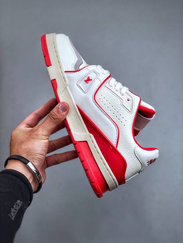 Louis Vuitton Trainer | White Red