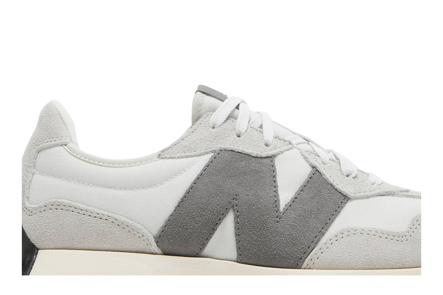 New Balance 327 | Nimbus Cloud