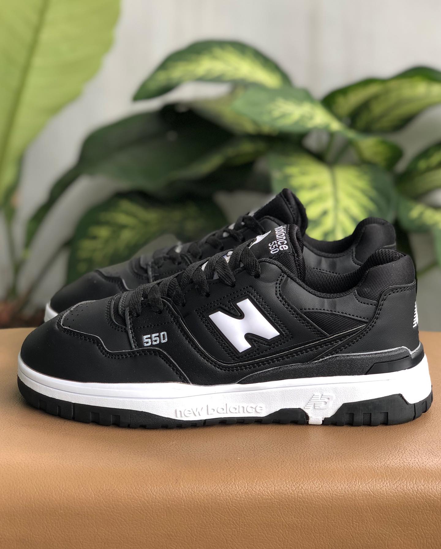 New Balance 550 | Black White