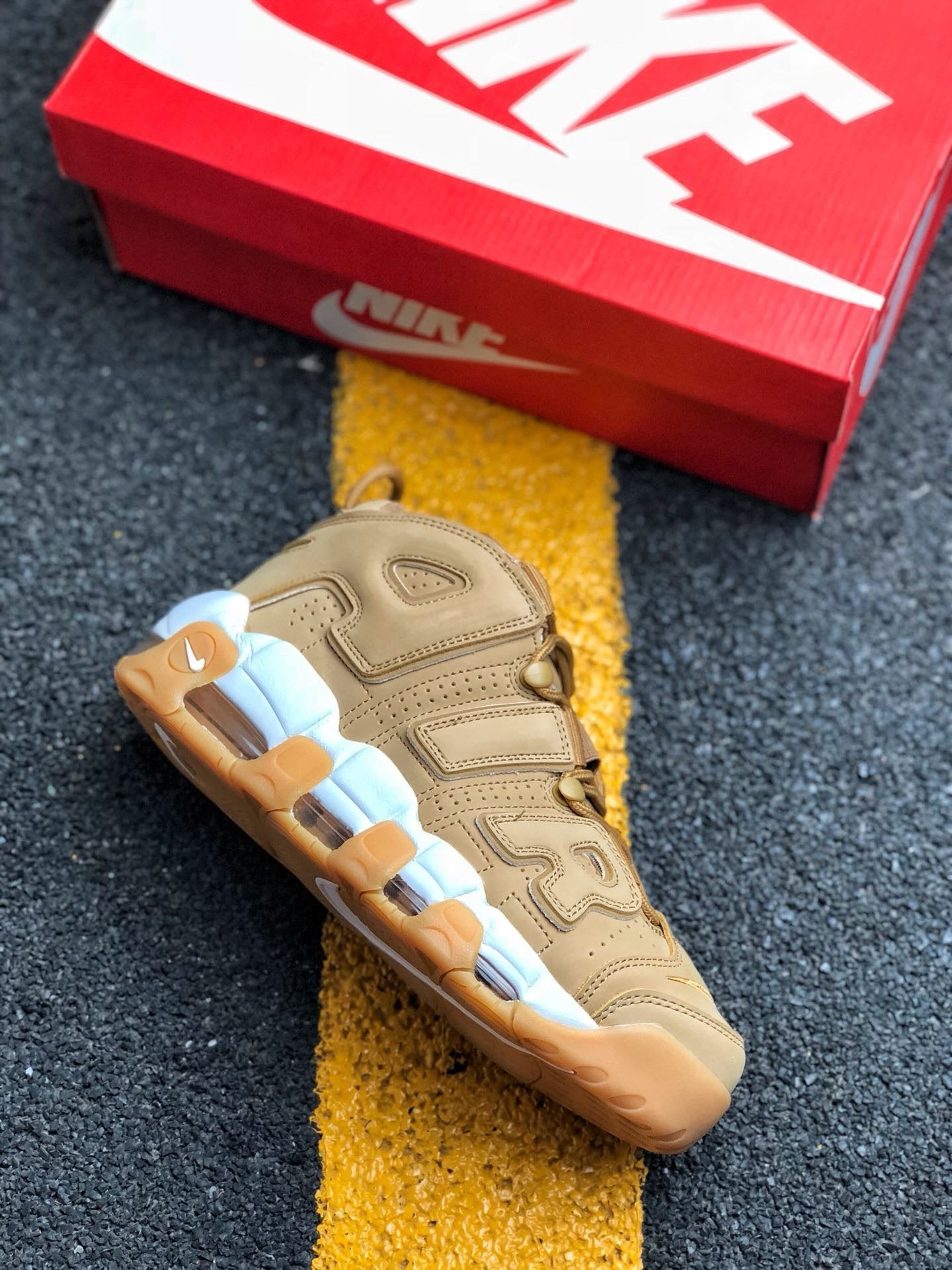 Nike Air More Uptempo | Wheat Flax