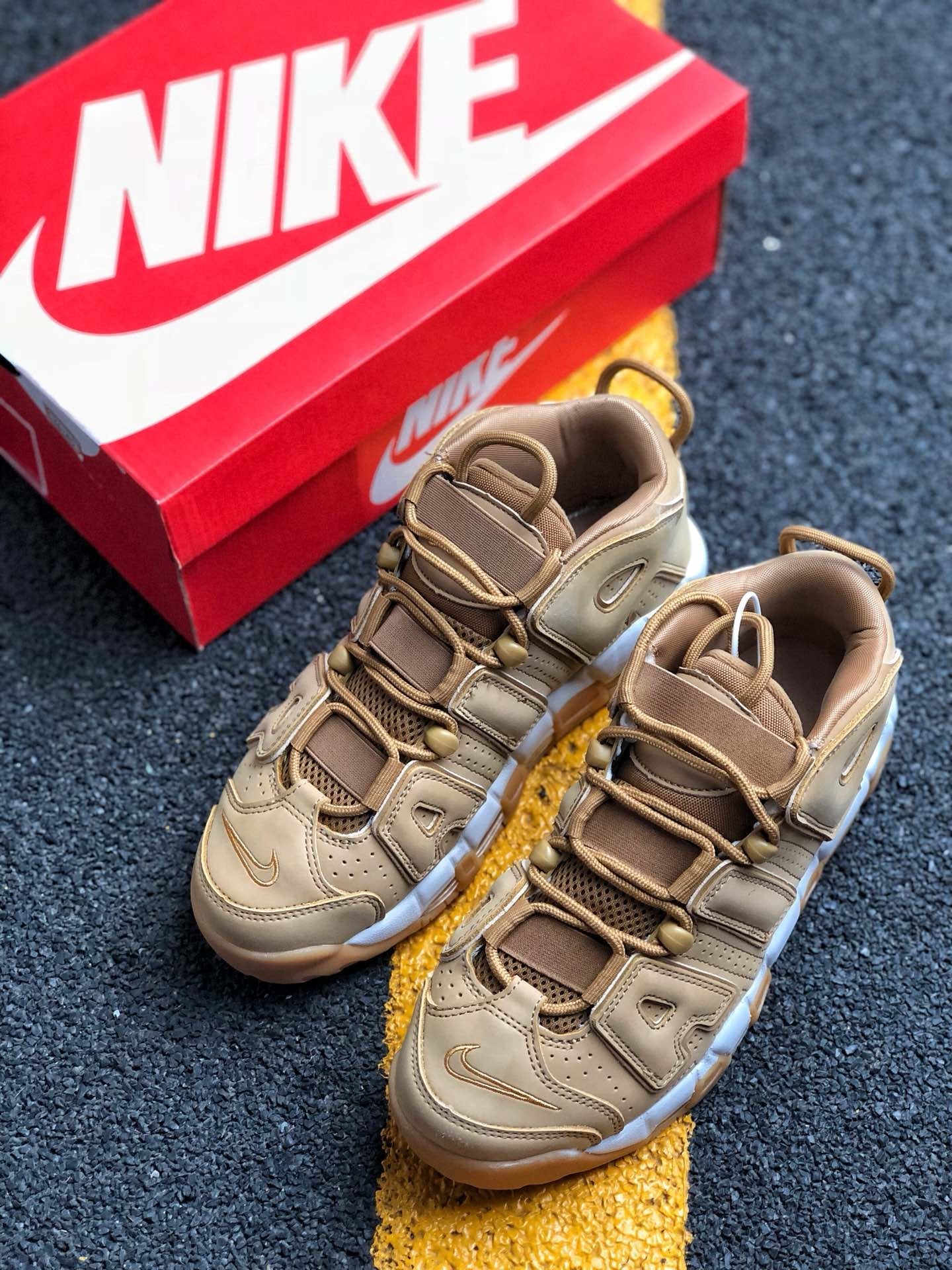 Nike Air More Uptempo | Wheat Flax