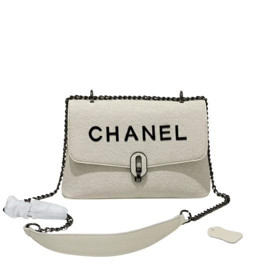 Chanel | Bag In A Light-colored Weave Fabric With A Black "