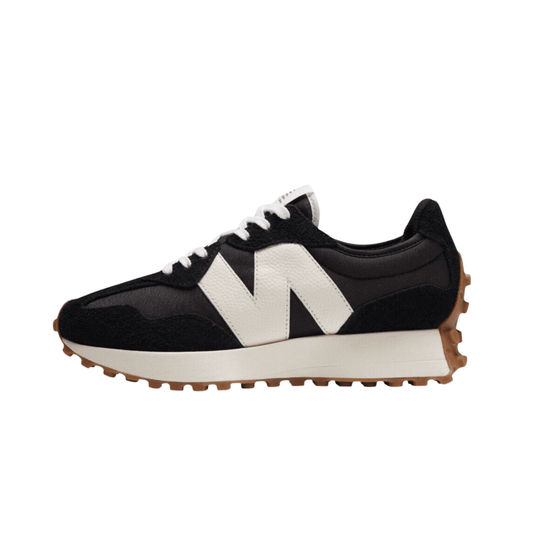 New Balance 327 | Black White Gum