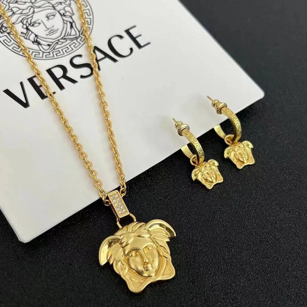 VERSACE