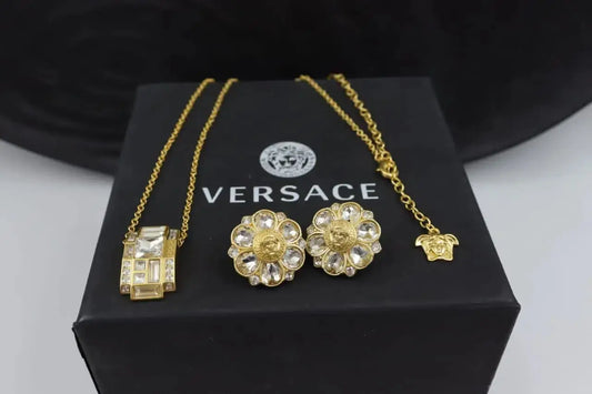 VERSACE
